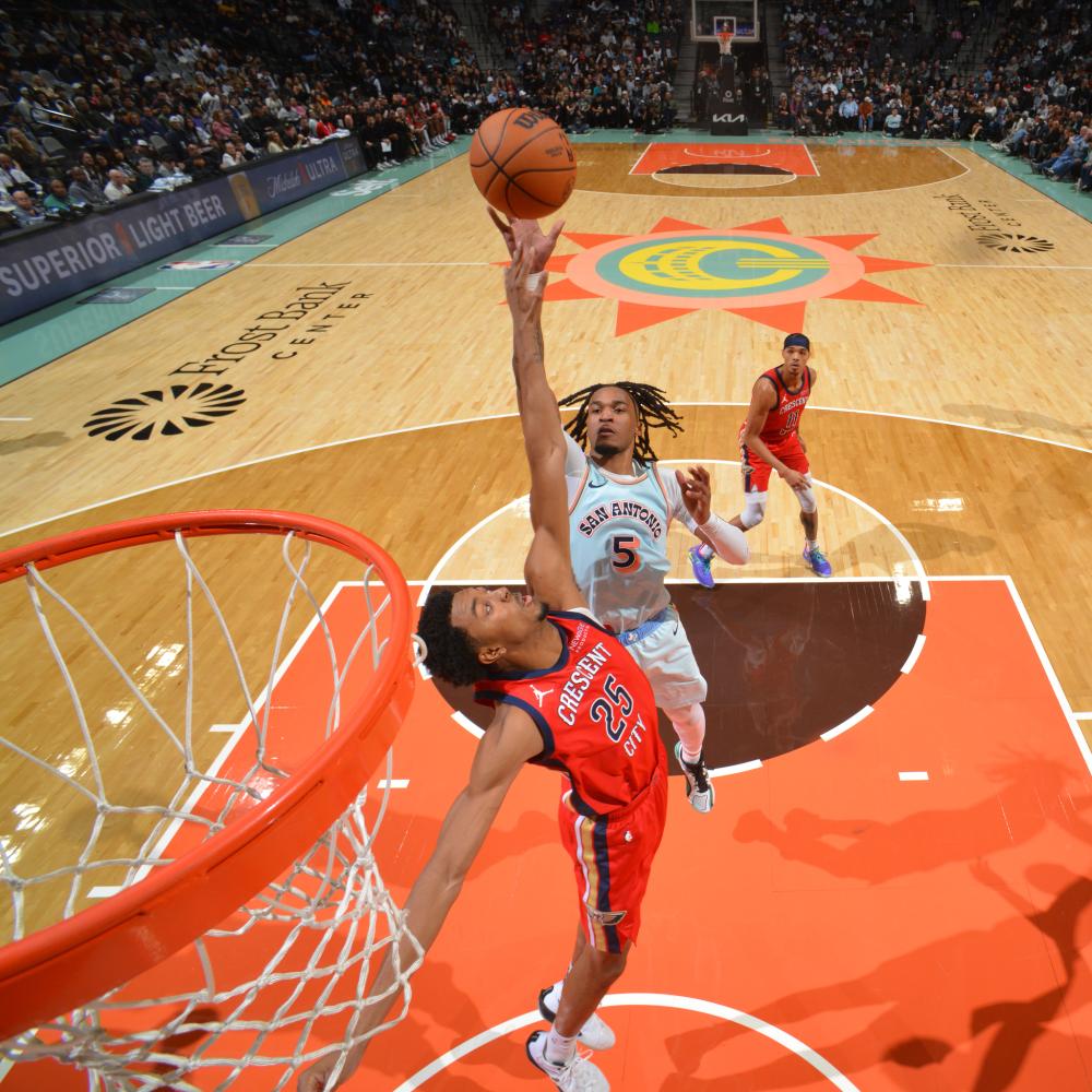 脆利落地击 脆利落地击