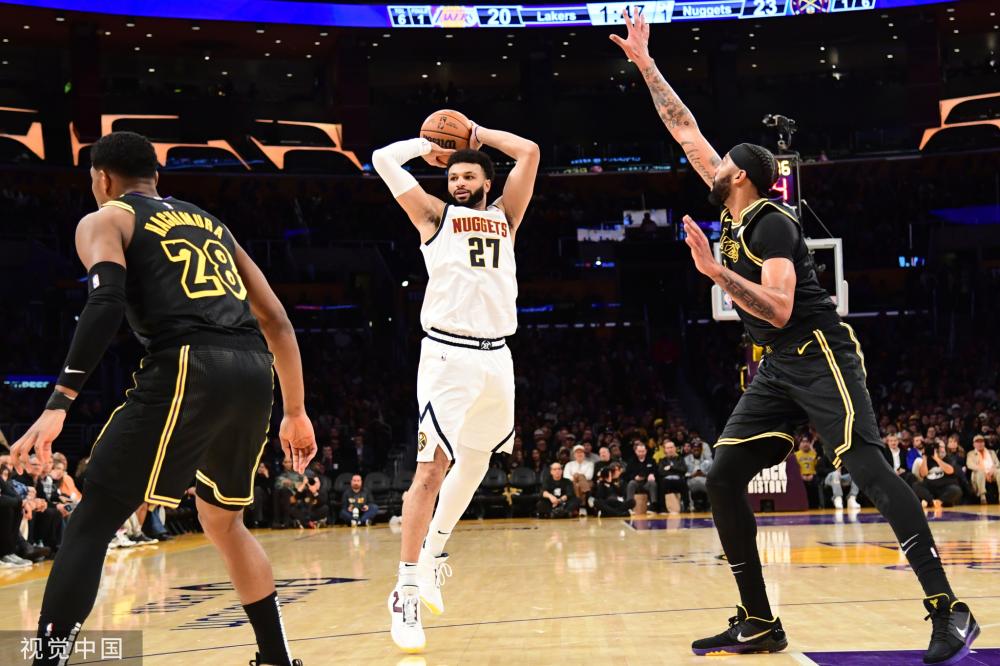 略逊于对手 略逊于对手